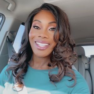 Meet your Posher, Veronica